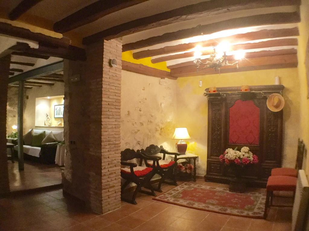 Apartamentos Can Juver 贝塞特 外观 照片